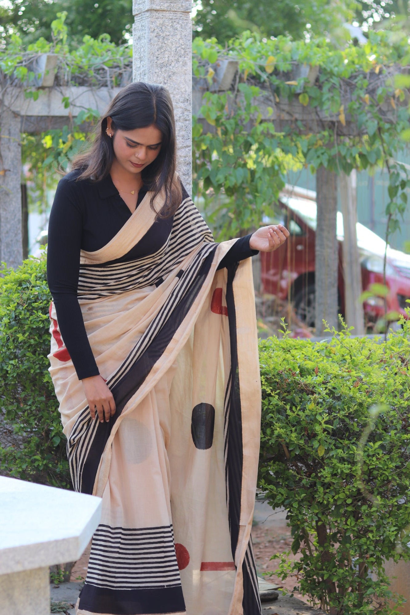 Beige Geometric Block Printed Mul Cotton Saree