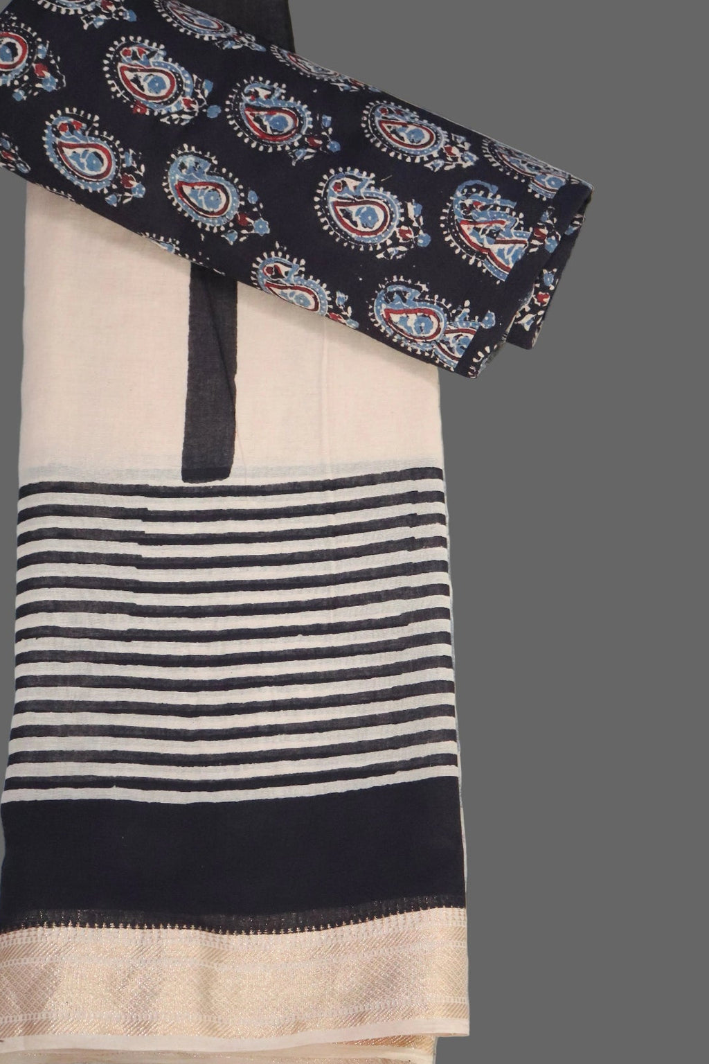 Beige Geometric Block Printed Mul Cotton Saree